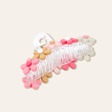 Load image into Gallery viewer, Daisy Claw Clip - Sassy