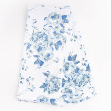 Load image into Gallery viewer, Blue Rose Kitchen Towel Set