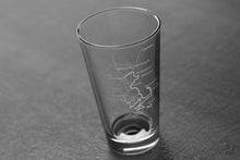 Load image into Gallery viewer, Massachusetts State Map Etched Pint Glass