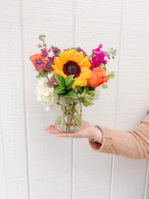 Load image into Gallery viewer, Brights! Signature Arrangement
