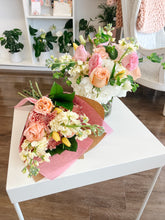 Load image into Gallery viewer, Mother&#39;s Day Flowers

