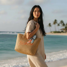 Load image into Gallery viewer, Straw &amp; Sun Tote – Beach
