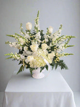 Load image into Gallery viewer, Sympathy Basket
