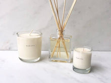 Load image into Gallery viewer, Pikake Jasmine - Reed Diffuser
