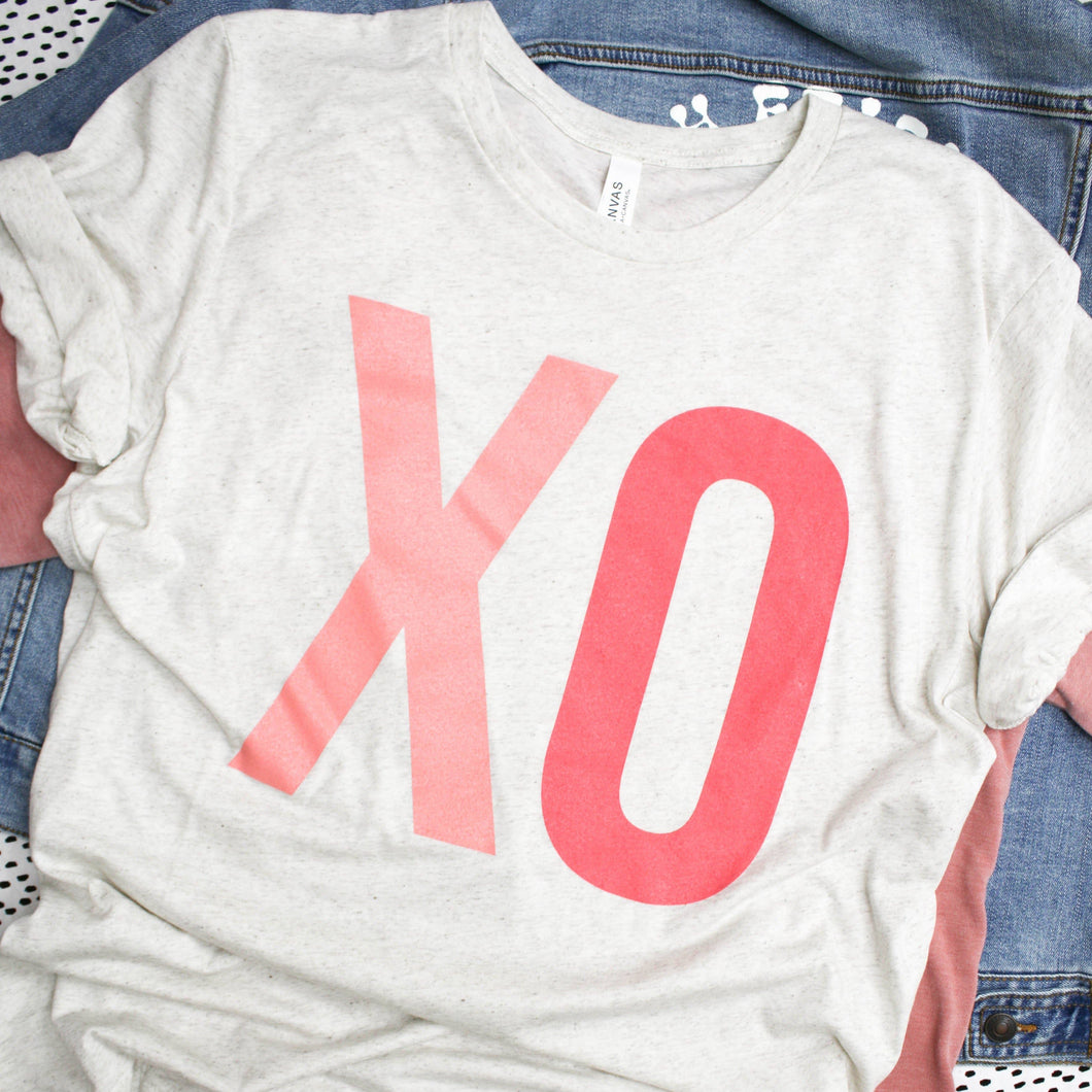 XO Graphic Tee